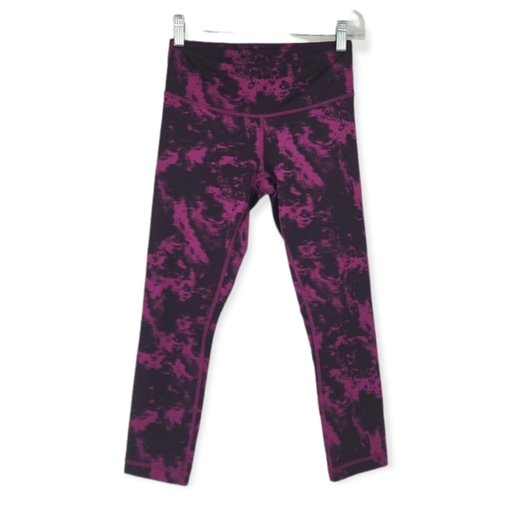 Lululemon Wunder Under Crop II - Picture 2 of 9